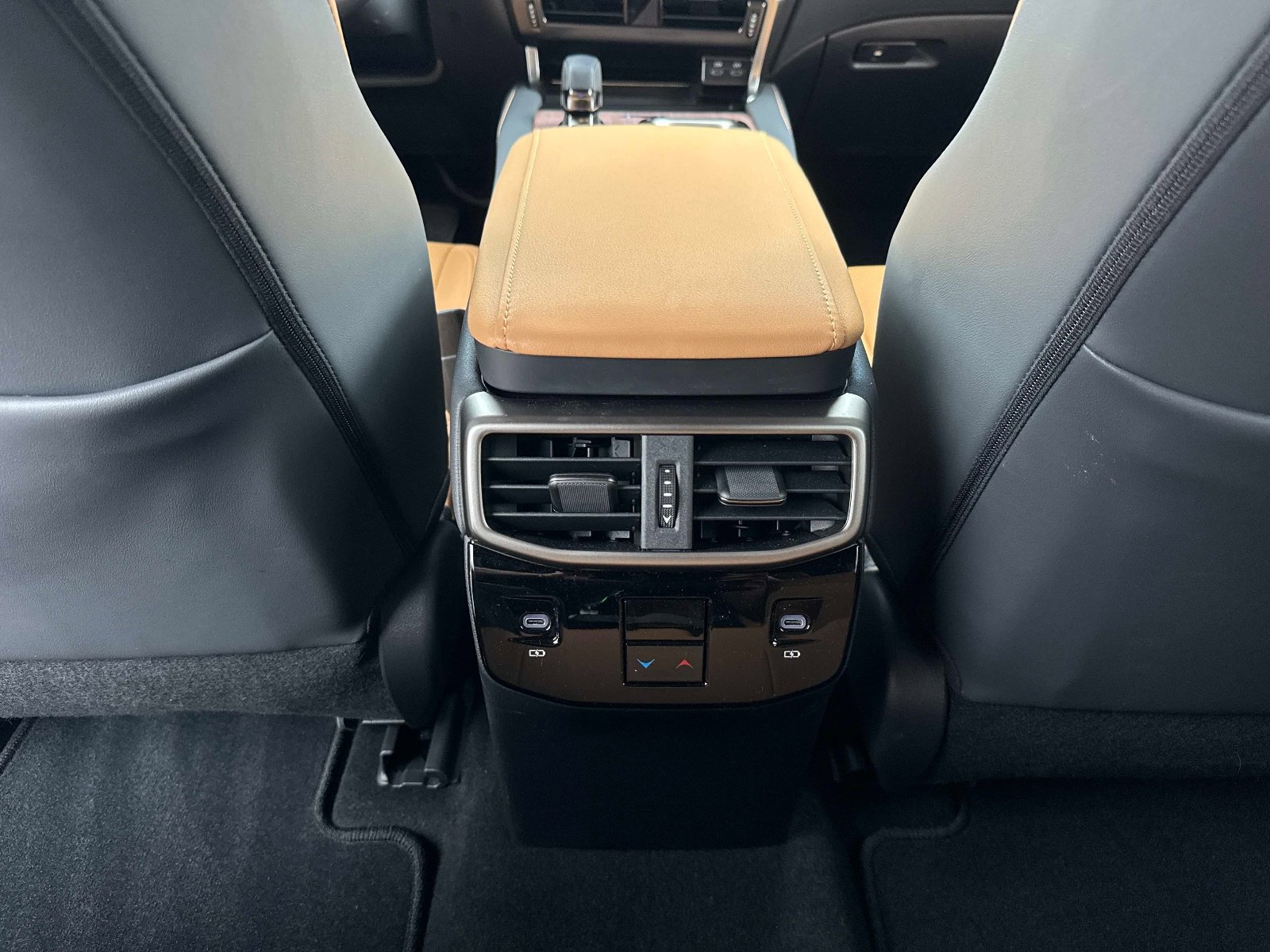 Certified 2025 Lexus RX 350 Premium w/ Accessory Package (Z1) FWD image 17