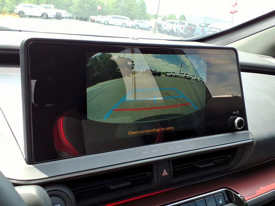 Used 2026 Toyota Prius Plug-In Hybrid FWD image 19