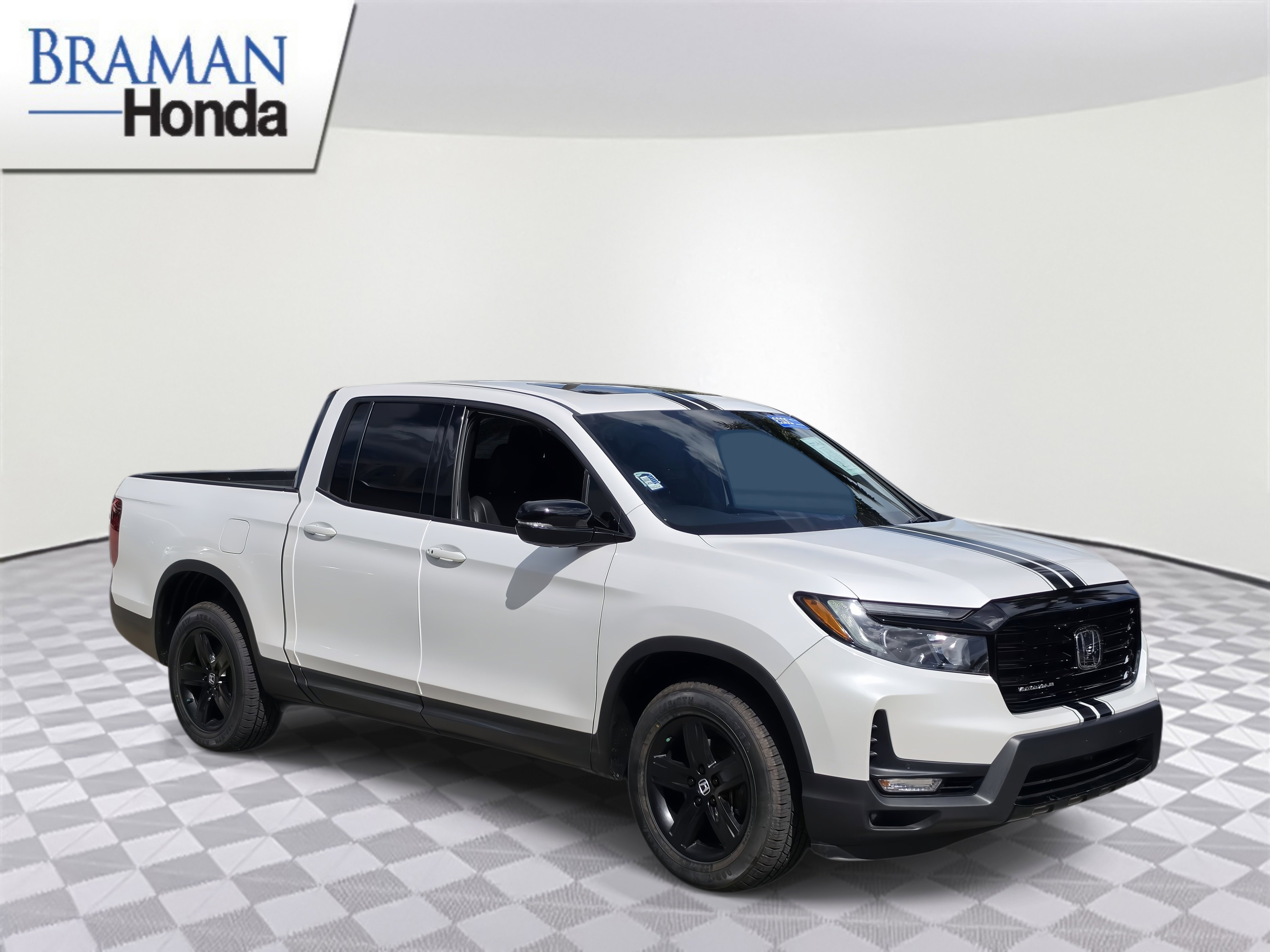 Certified 2023 Honda Ridgeline Black Edition image 2