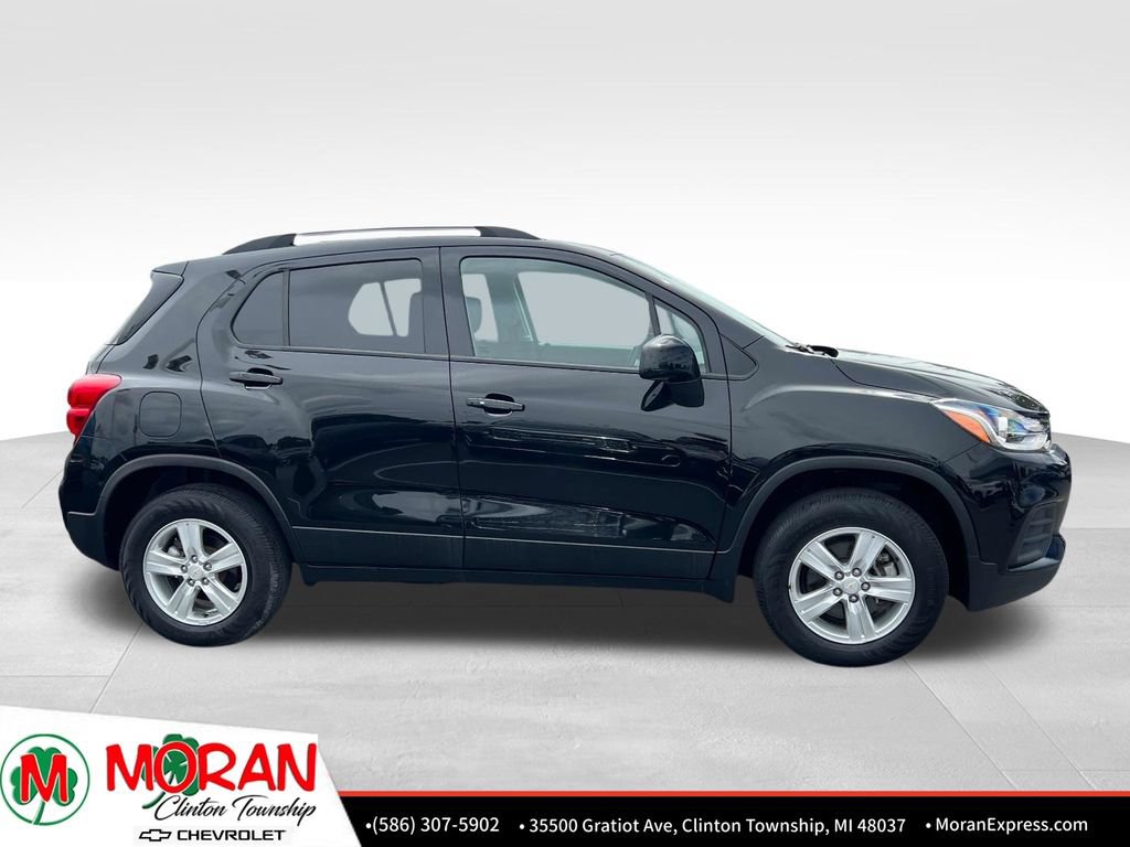 Certified 2022 Chevrolet Trax LT w/ Driver Confidence Package AWD/4WD image 8