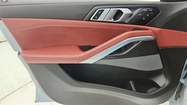 Used 2025 BMW X6 M60i image 35