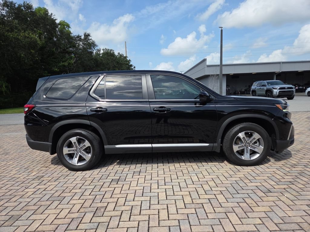 Used 2025 Honda Pilot EX-L image 12