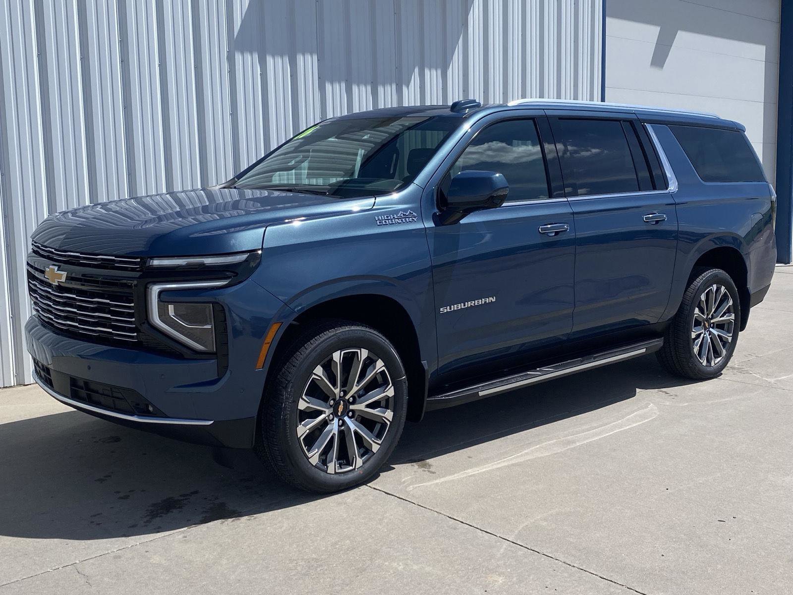 New 2026 Chevrolet Suburban High Country w/ Sun And Tow Package AWD/4WD image 1