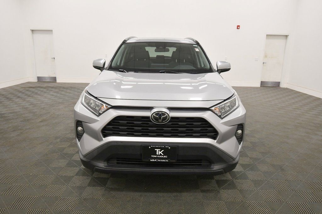 Used 2019 Toyota RAV4 XLE image 11