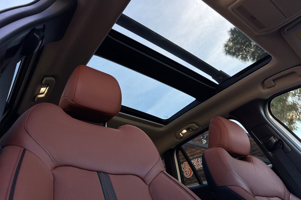 Used 2024 MAZDA CX-50 AWD 2.5 Turbo w/ Cargo Package image 19