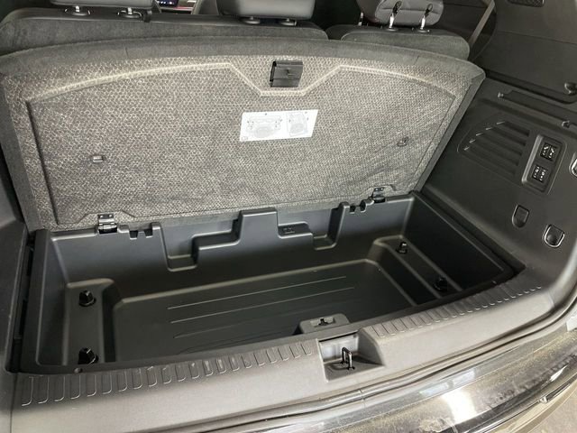 Used 2024 Chevrolet Traverse RS w/ LPO, Floor Liner Package image 18