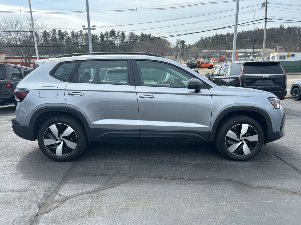 Used 2025 Volkswagen Taos S AWD/4WD image 8