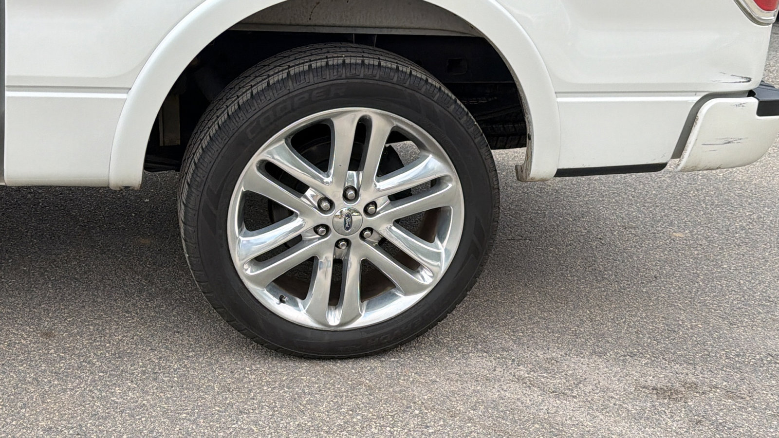 Used 2014 Ford F150 Limited image 12