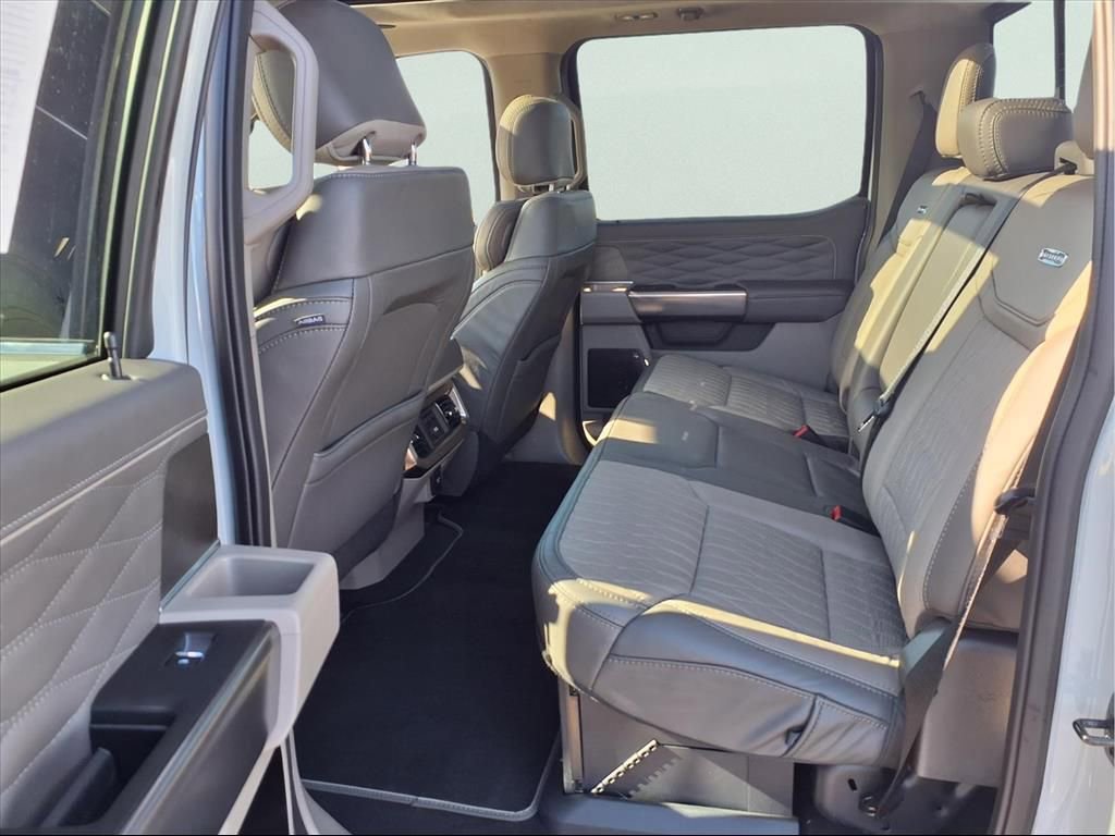 Used 2025 Ford F450 Platinum w/ Platinum Plus Package image 22