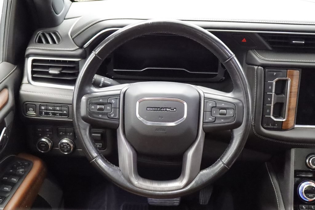Used 2023 GMC Yukon Denali Ultimate AWD/4WD image 31
