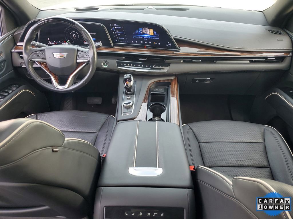 Used 2023 Cadillac Escalade Premium Luxury image 12