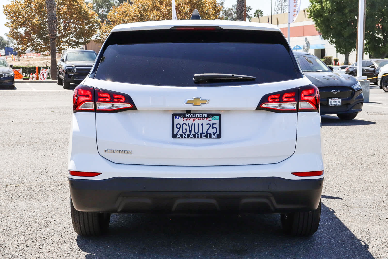 Used 2023 Chevrolet Equinox LS w/ LS Convenience Package FWD image 8