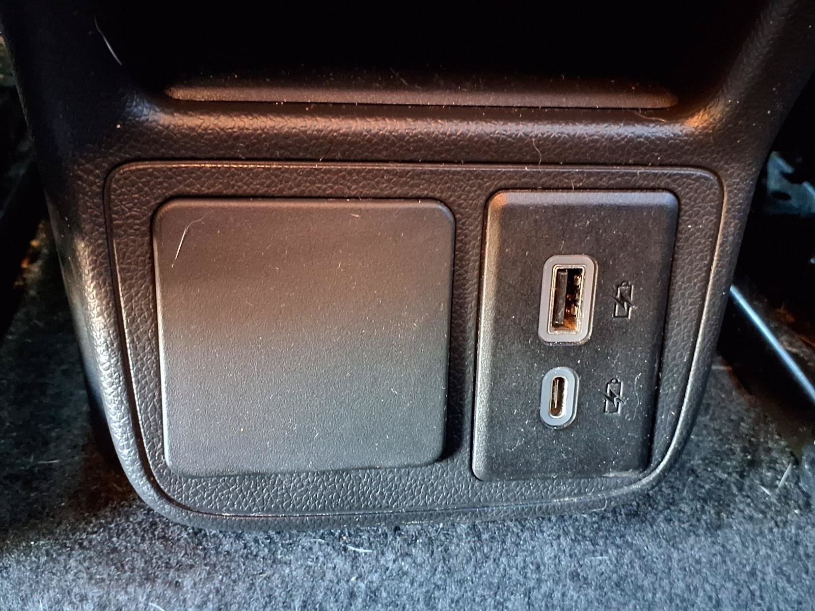 Used 2022 Buick Encore GX Preferred w/ Cold Weather Comfort Package FWD image 28