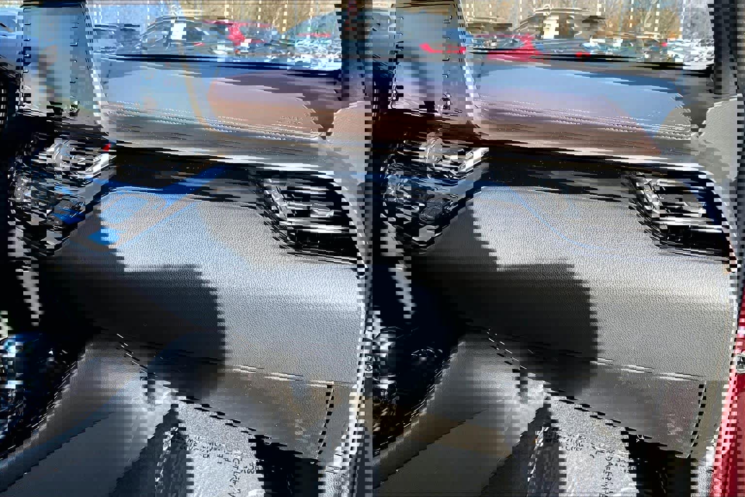 Used 2019 Toyota C-HR Limited image 18