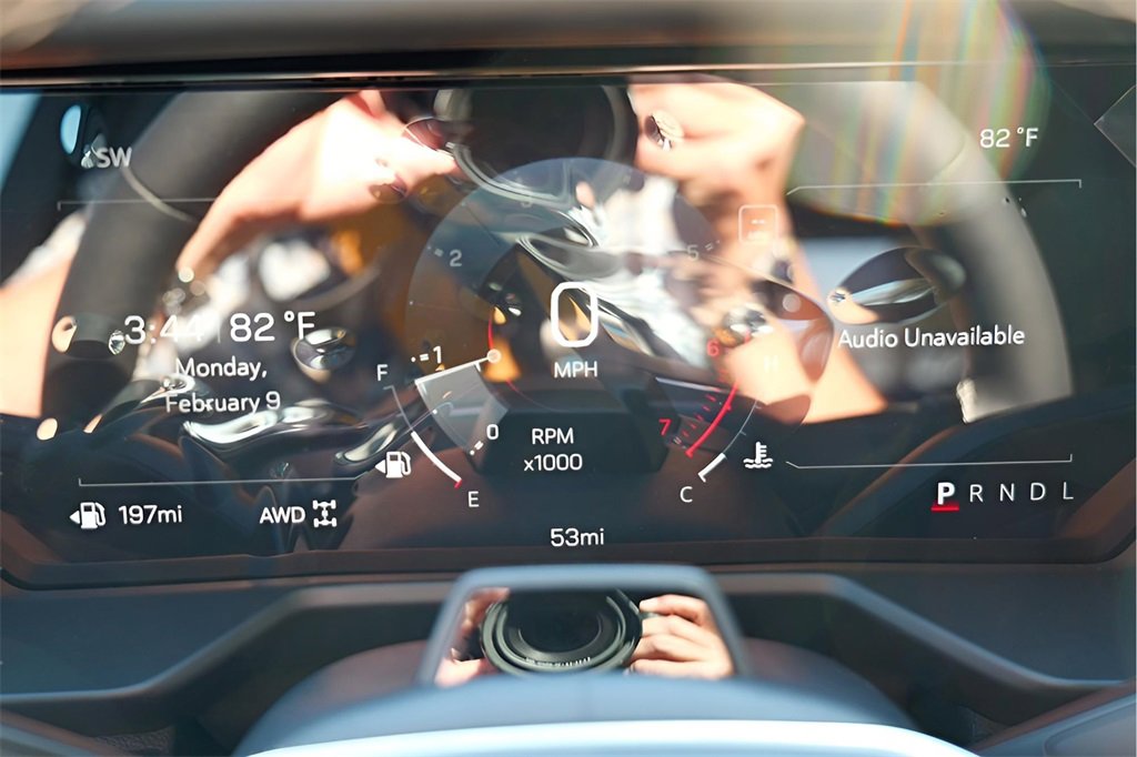 New 2026 GMC Acadia Denali w/ Super Cruise Package image 14