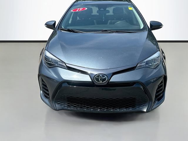 Used 2019 Toyota Corolla XSE FWD image 4