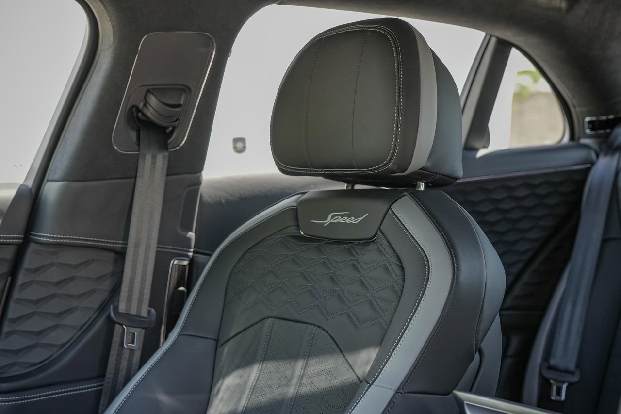 New 2025 Bentley Flying Spur Plug-In Hybrid image 24