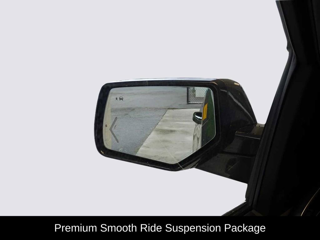 Used 2019 Chevrolet Tahoe LT w/ LT Signature Package image 12