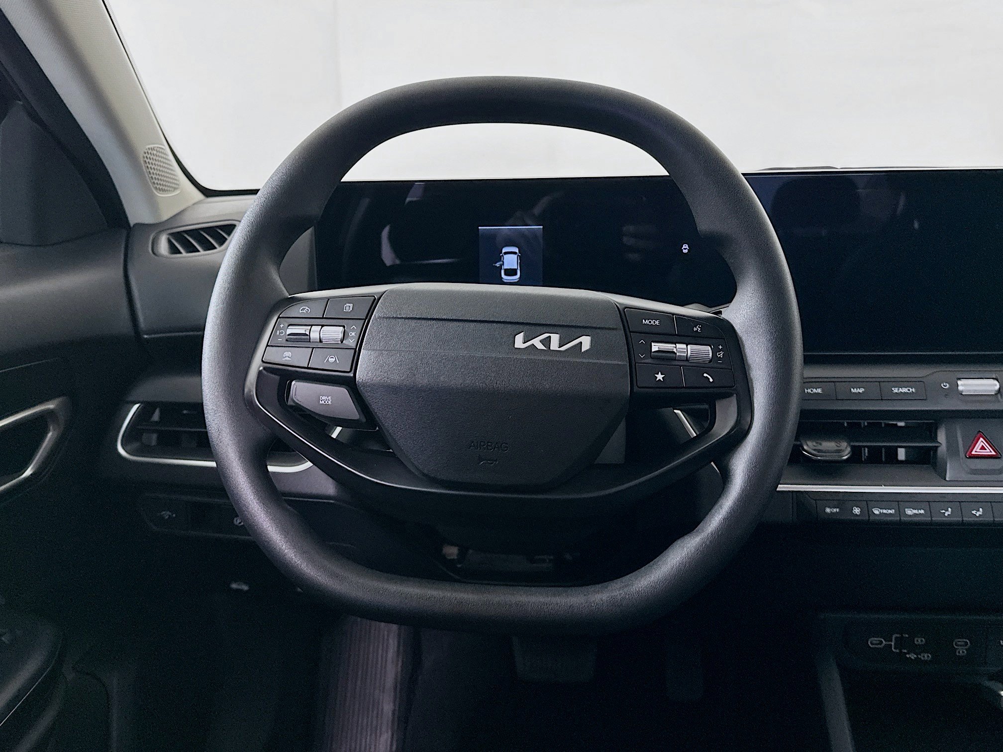 Used 2025 Kia K4 LXS image 18