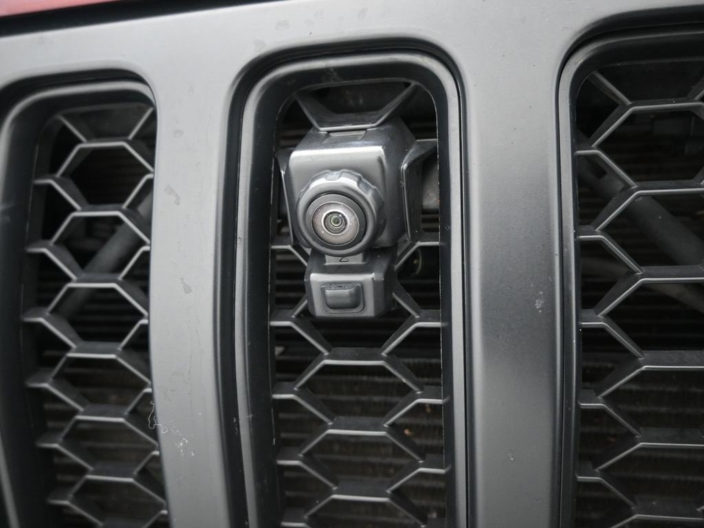 Used 2022 Jeep Wrangler Unlimited Rubicon w/ Trailer Tow Package image 55