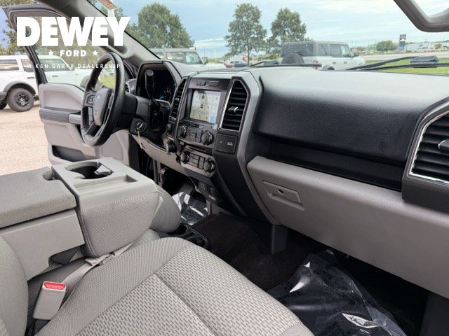 Used 2016 Ford F150 XLT w/ Equipment Group 302A Luxury AWD/4WD image 40