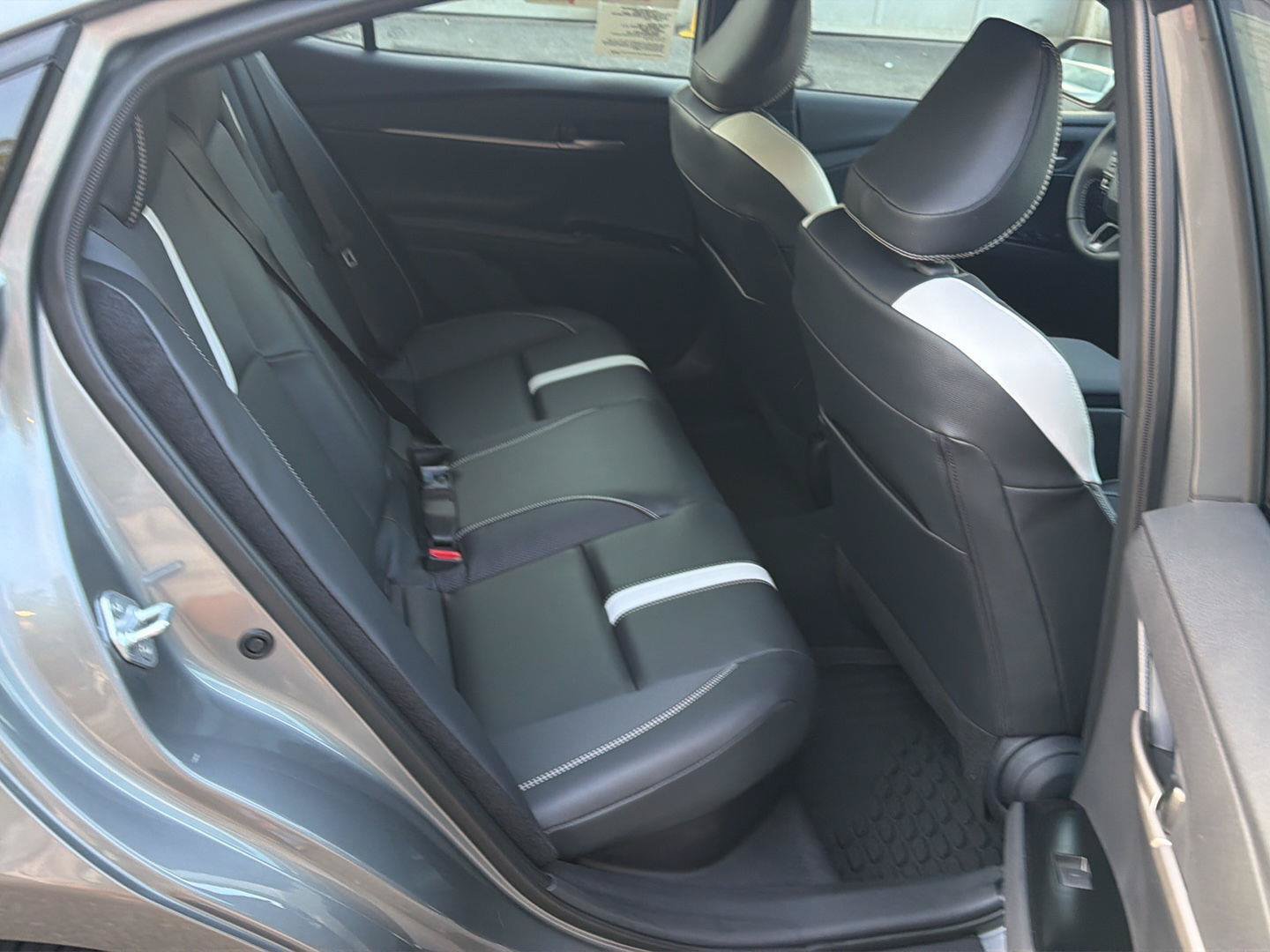 New 2026 Toyota Camry SE w/ Convenience Package FWD image 12
