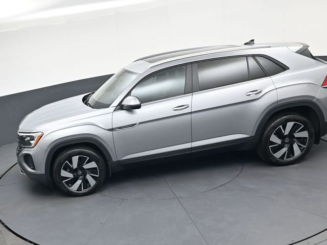 Used 2024 Volkswagen Atlas Cross Sport SE image 29
