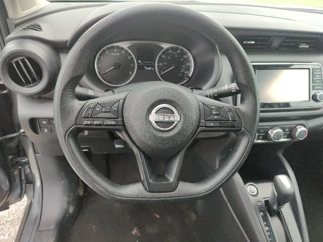 Used 2024 Nissan Kicks S image 24