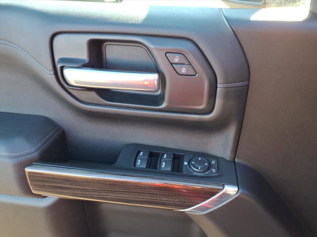 Used 2020 Chevrolet Silverado 1500 RST w/ True North Edition image 16