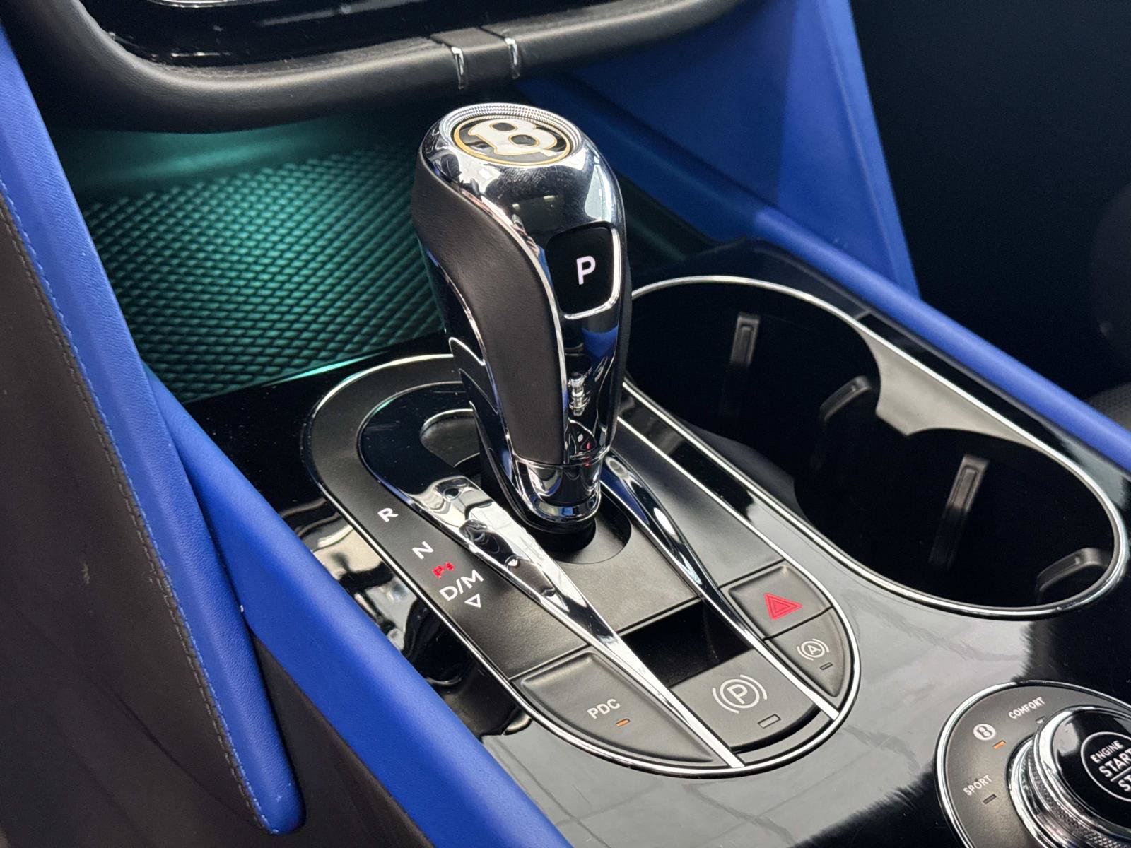 Used 2020 Bentley Bentayga Design Series AWD/4WD image 23
