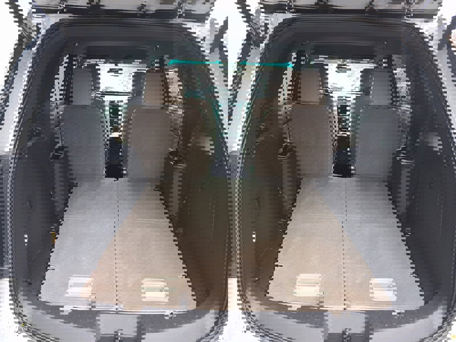 Used 2014 Ford Explorer XLT w/ Equipment Group 202A image 22