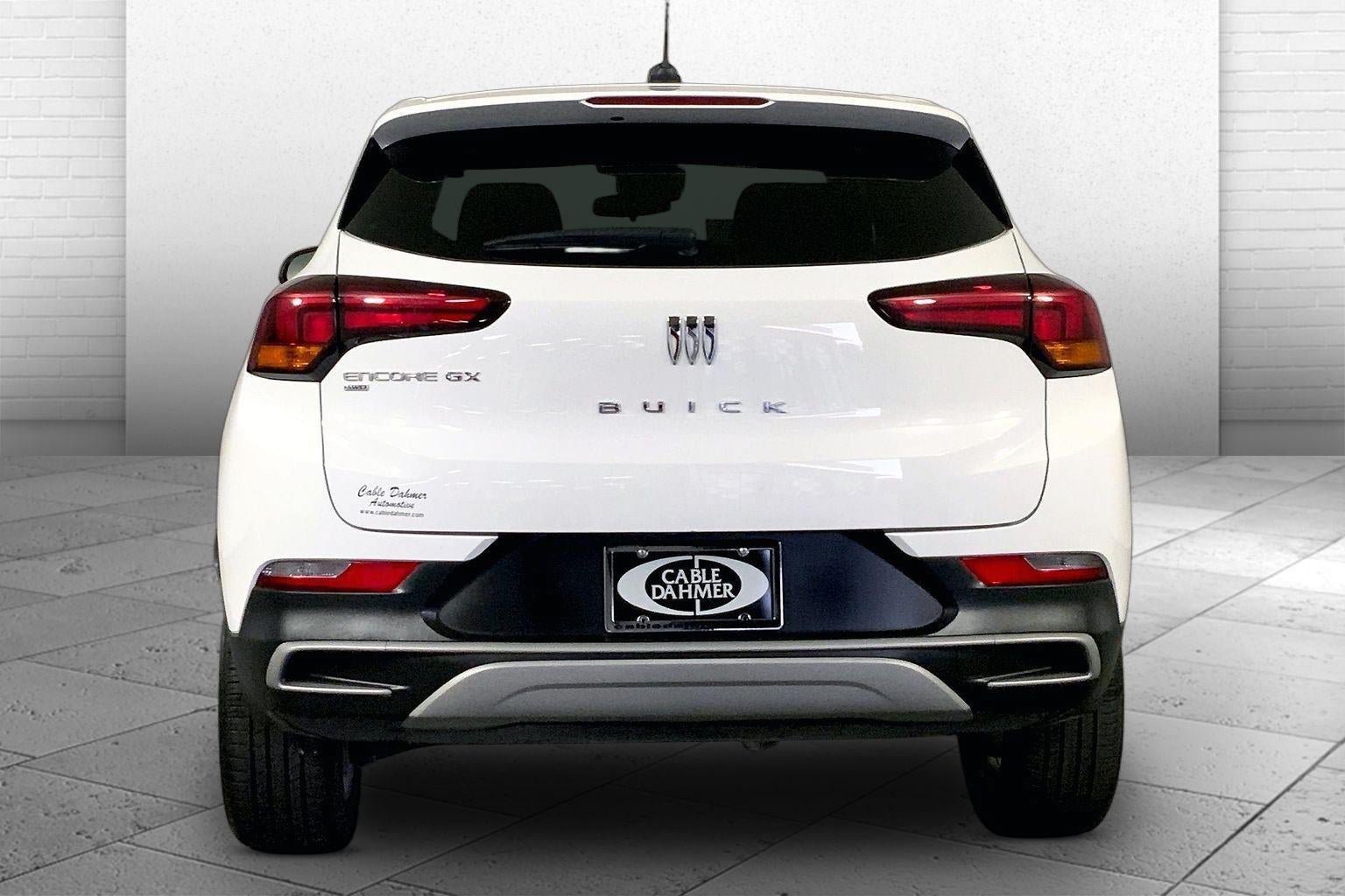 Used 2025 Buick Encore GX Preferred AWD/4WD image 3