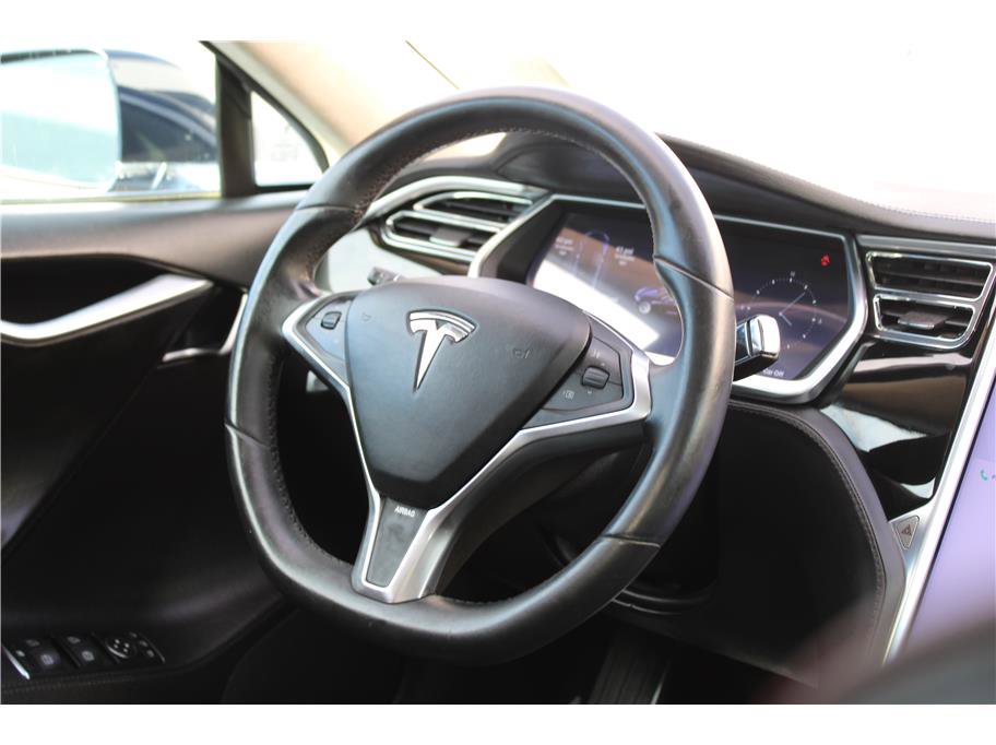 Used 2012 Tesla Model S Signature Performance image 13