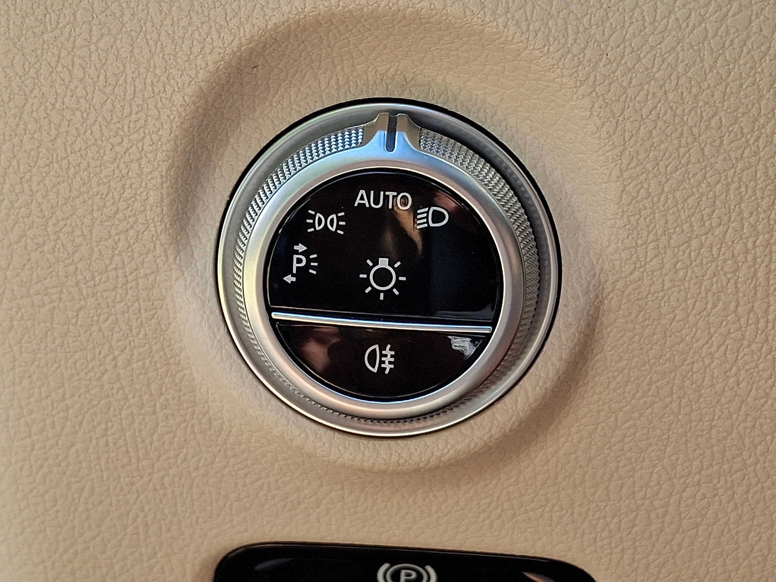 Certified 2023 Mercedes-Benz C 300 4MATIC Sedan image 19