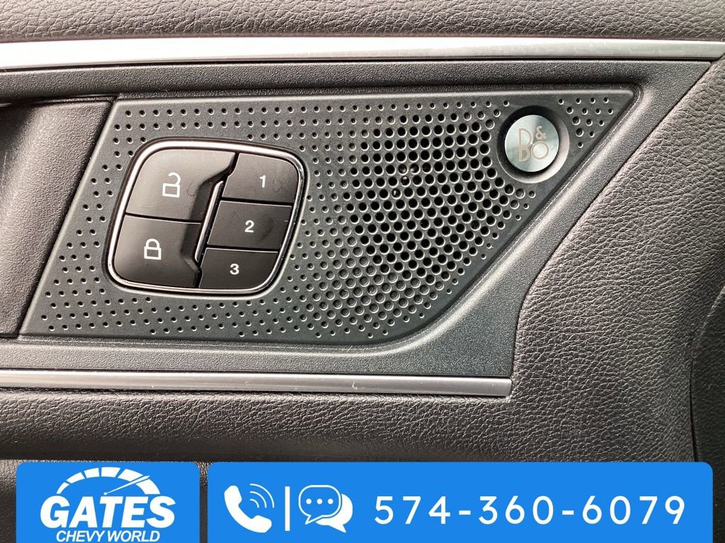 Used 2024 Ford Edge Titanium image 25