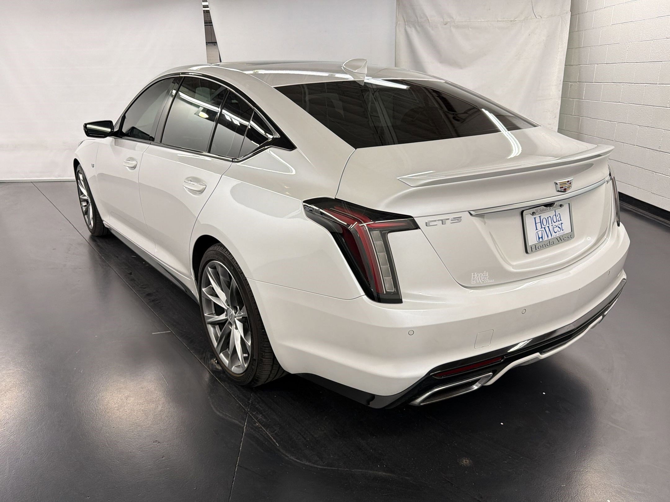 Used 2023 Cadillac CT5 Sport w/ Climate Package image 3