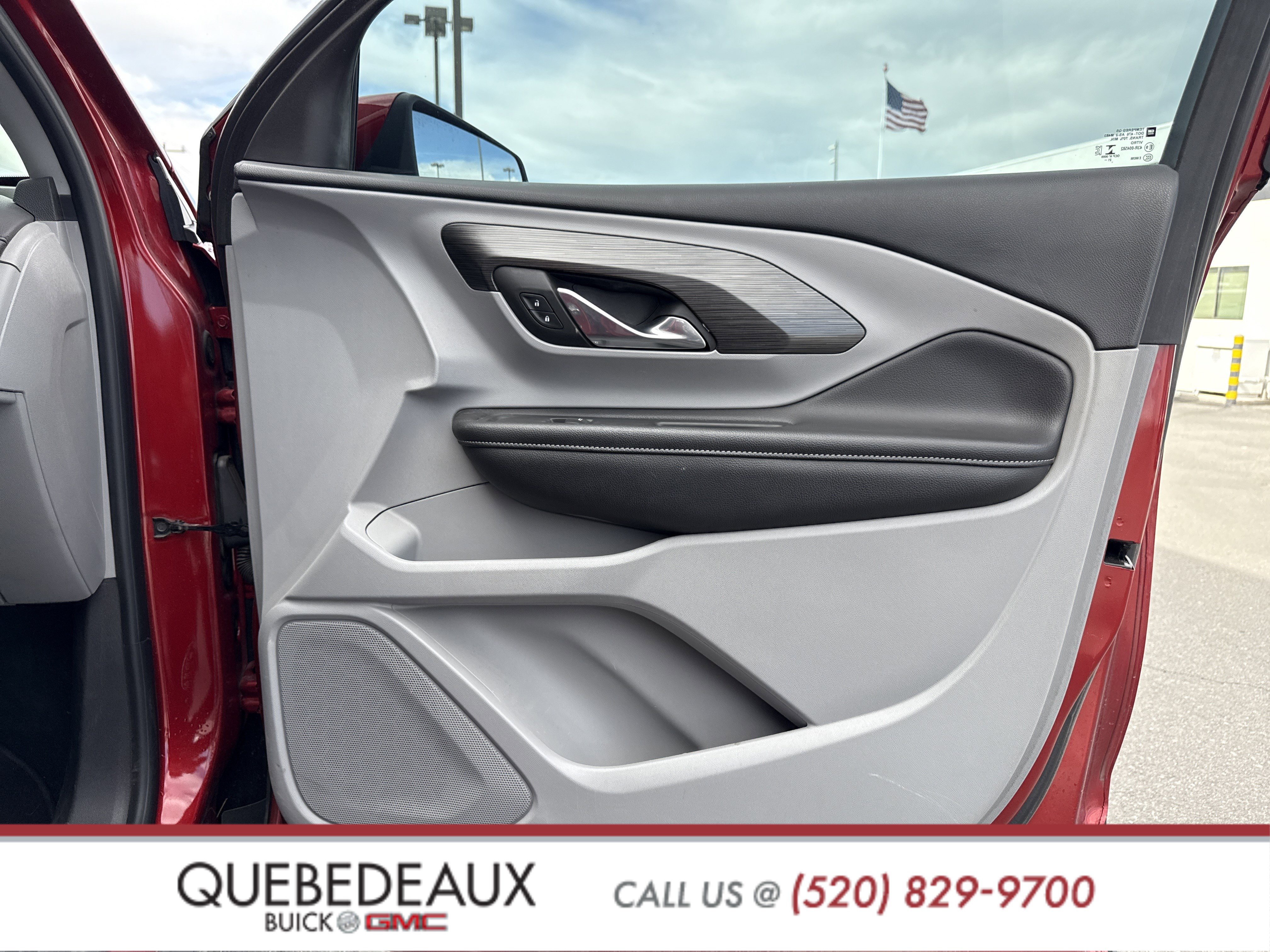 Used 2022 GMC Terrain SLE w/ Driver Convenience Package image 29