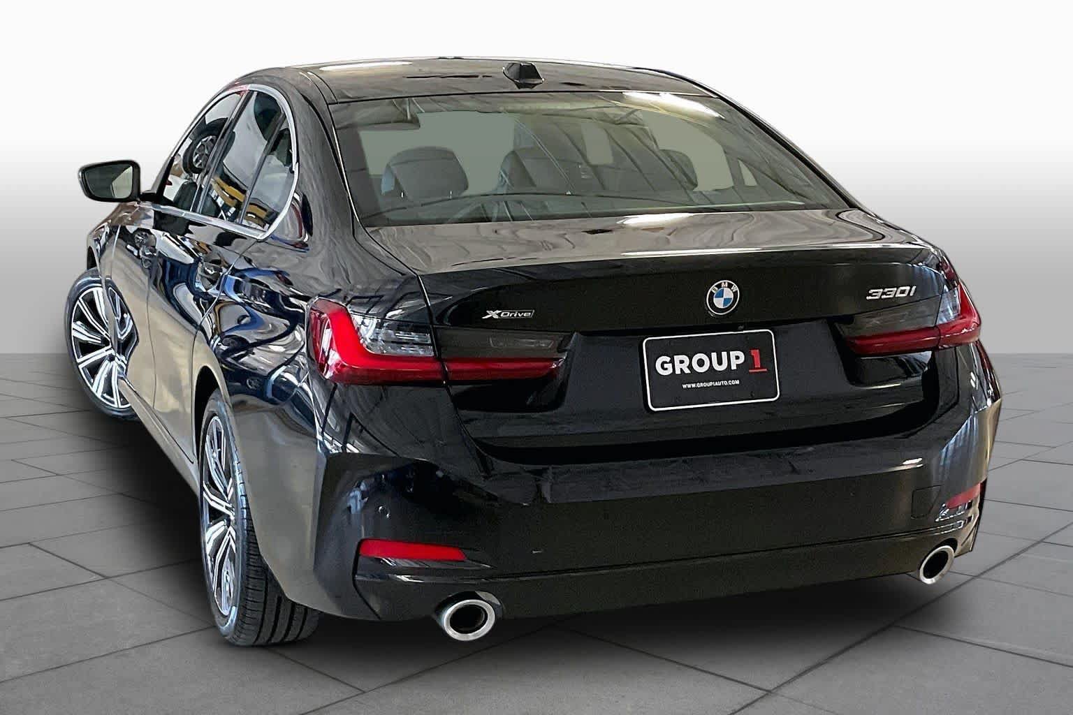 Used 2025 BMW 330i xDrive Sedan AWD/4WD image 11