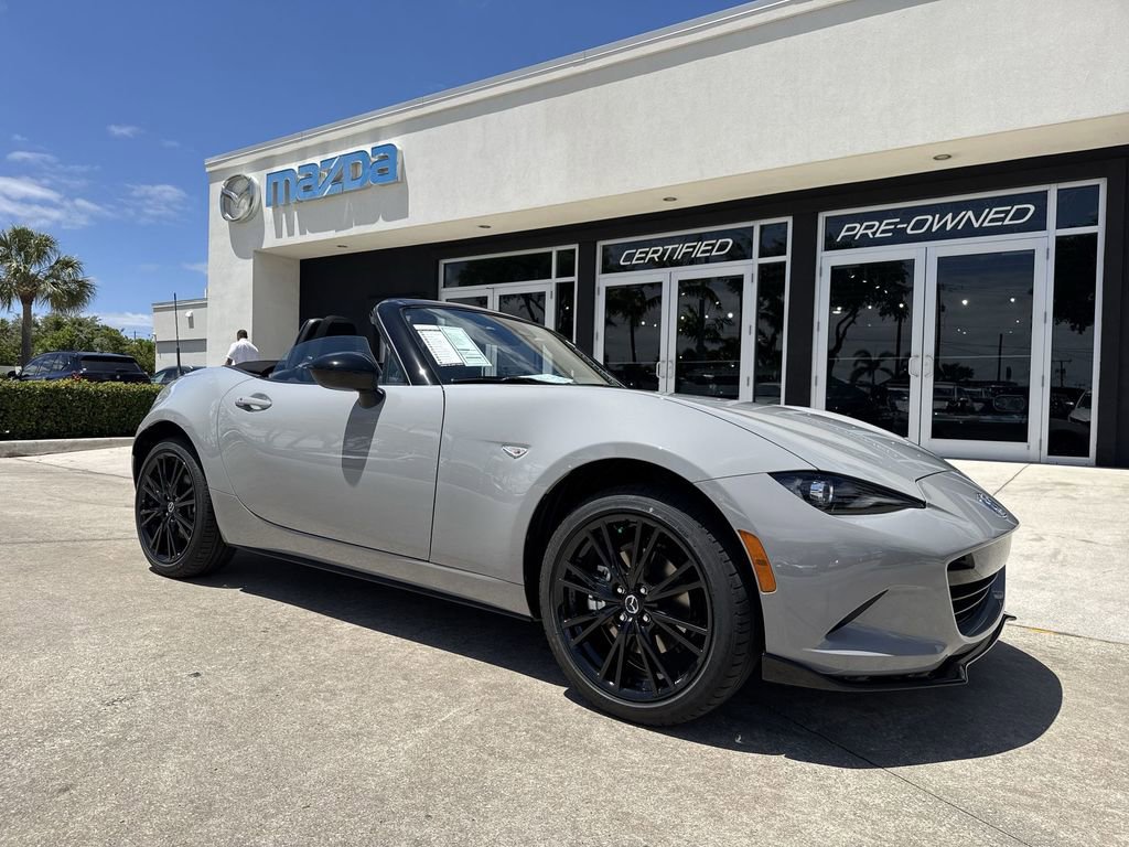 New 2026 MAZDA MX-5 Miata Club w/ Interior Package RWD image 22