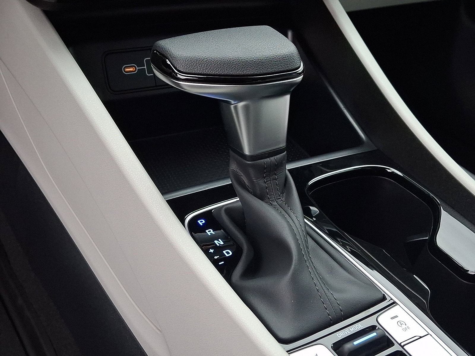 New 2026 Hyundai Tucson SEL image 7