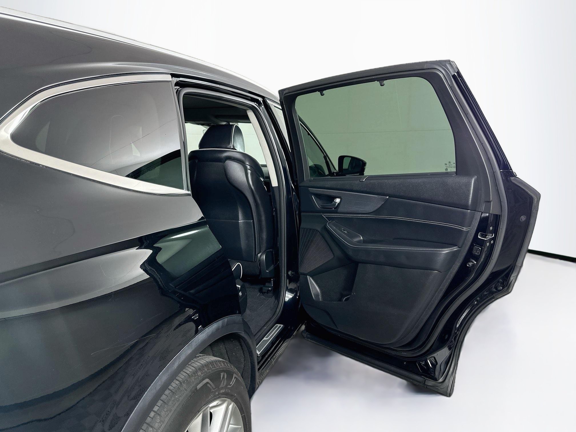 Used 2023 Acura MDX SH-AWD w/ Advance Package image 33