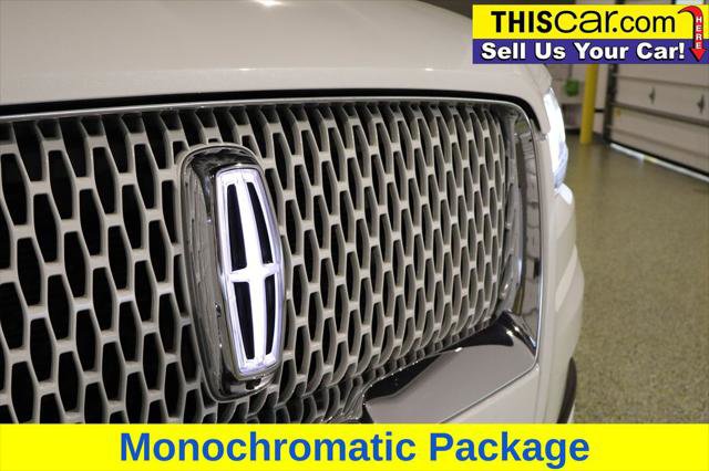 Used 2022 Lincoln Navigator Reserve image 13