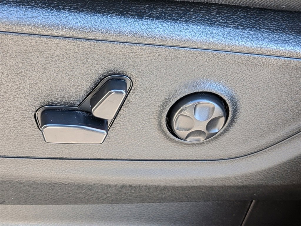 Used 2019 RAM 1500 Big Horn image 19