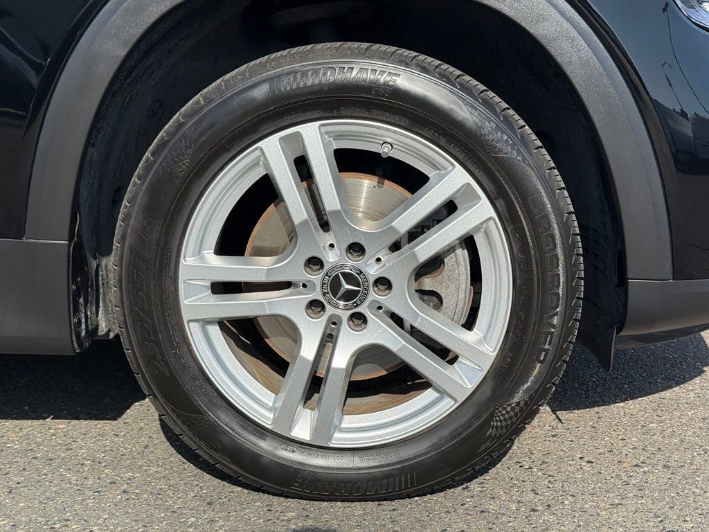Used 2021 Mercedes-Benz GLB 250 w/ Premium Package image 13