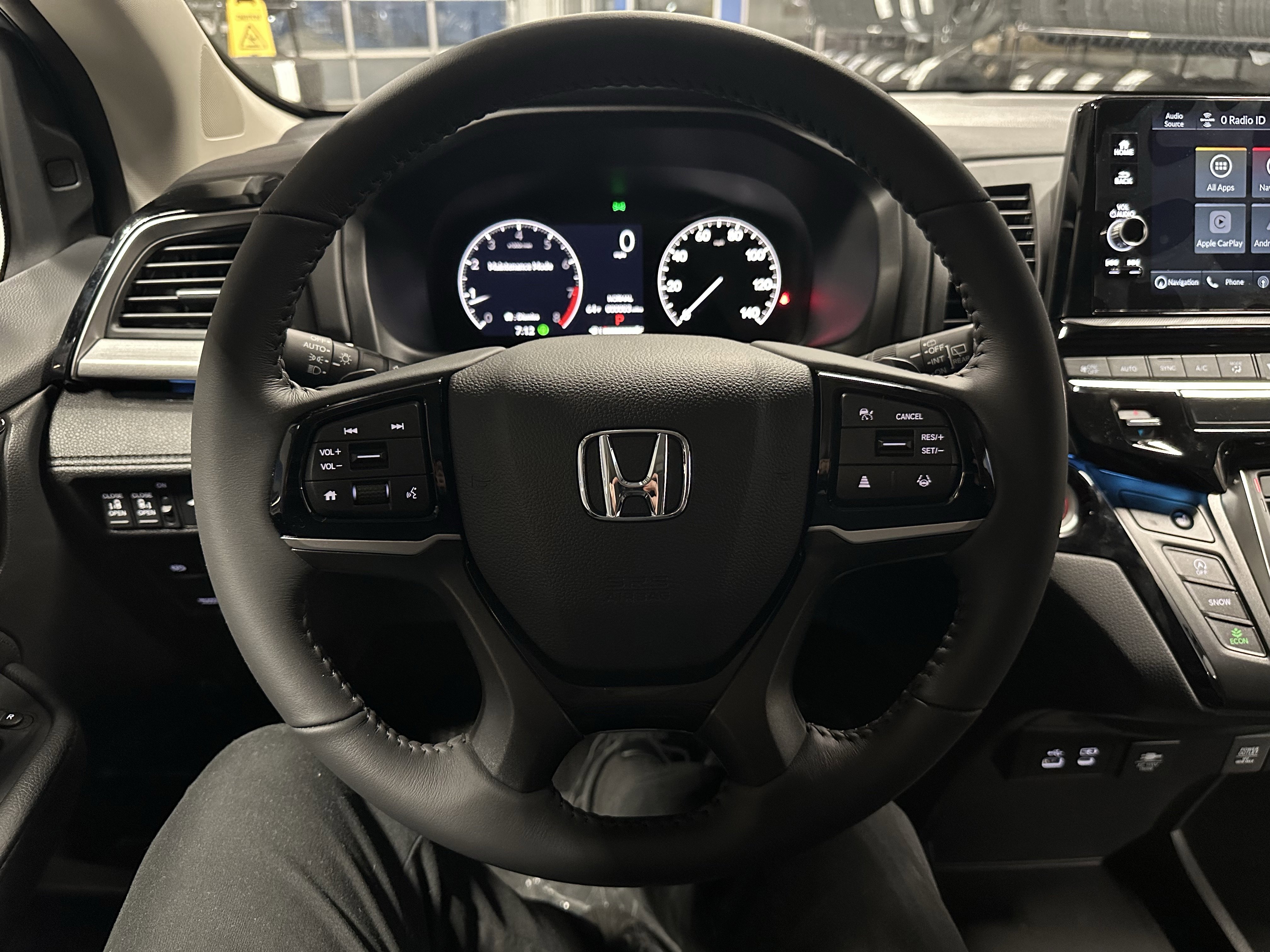 New 2026 Honda Odyssey Touring image 9