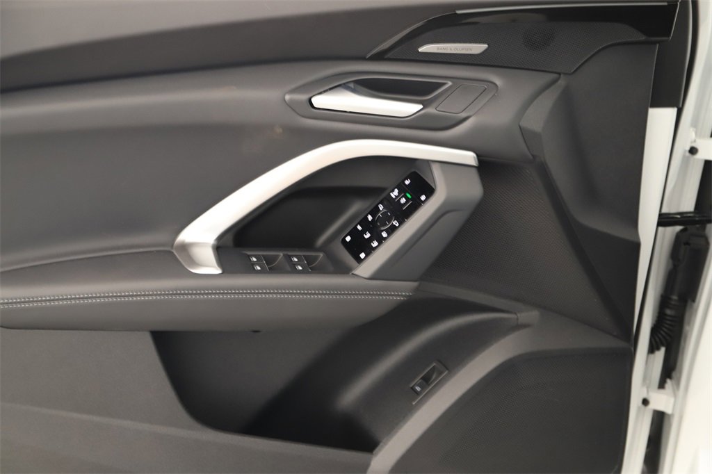 New 2025 Audi Q5 Premium Plus image 22