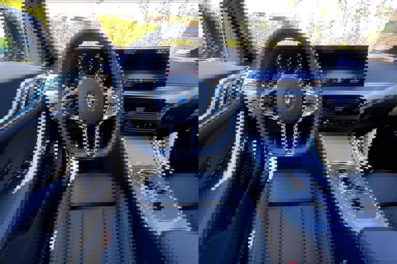 Used 2025 BMW 430i xDrive w/ M Sport Package image 5