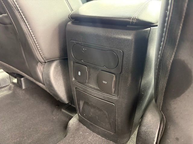 Used 2023 Ford Explorer XLT w/ Equipment Group 202A AWD/4WD image 31