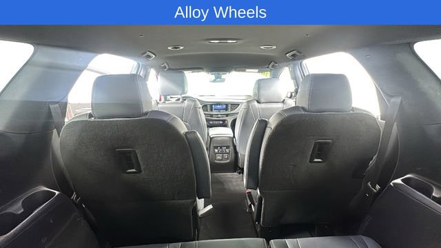 Used 2024 Buick Enclave Premium AWD/4WD image 19