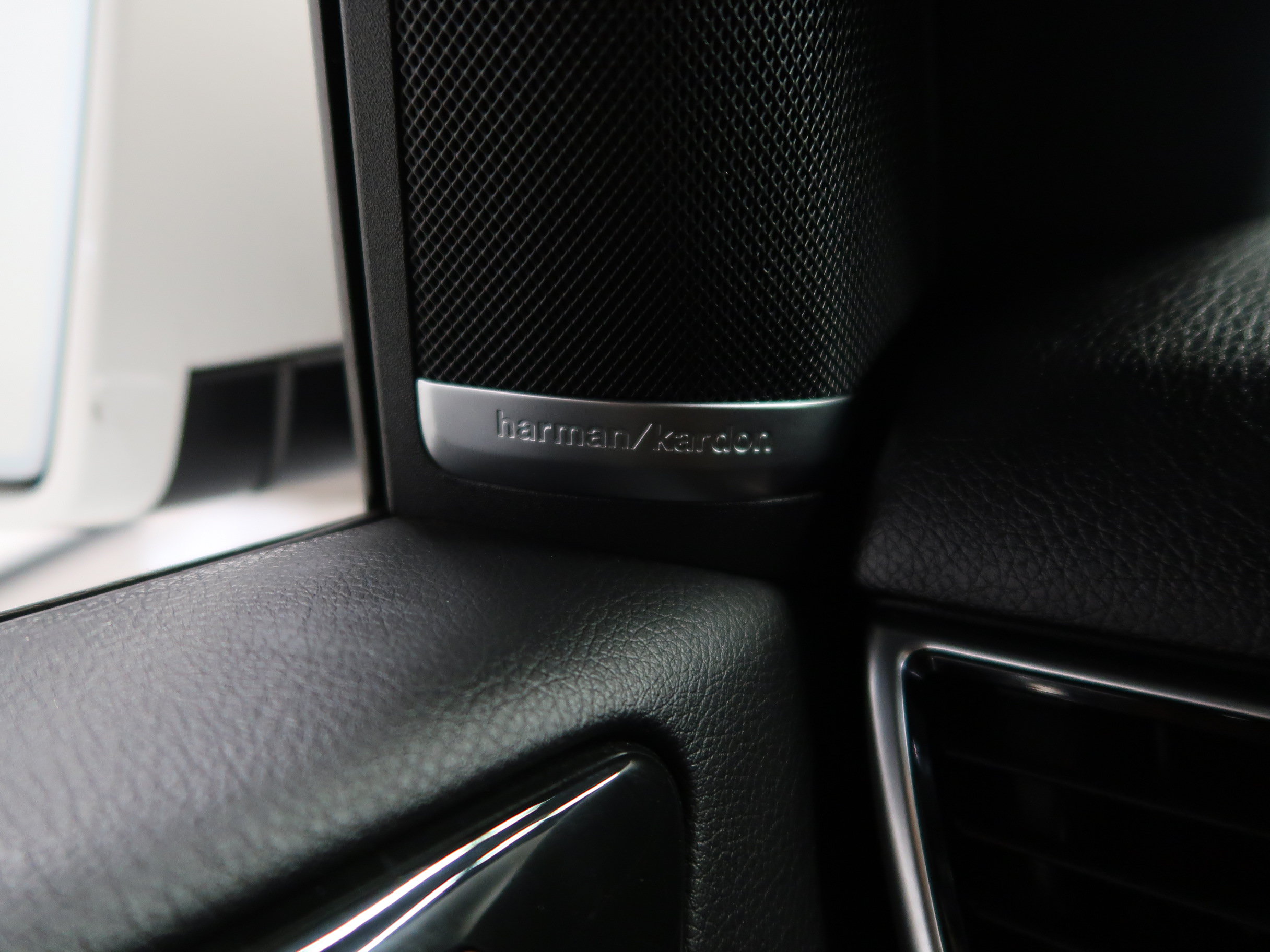 Used 2018 Mercedes-Benz GLE 350 image 22